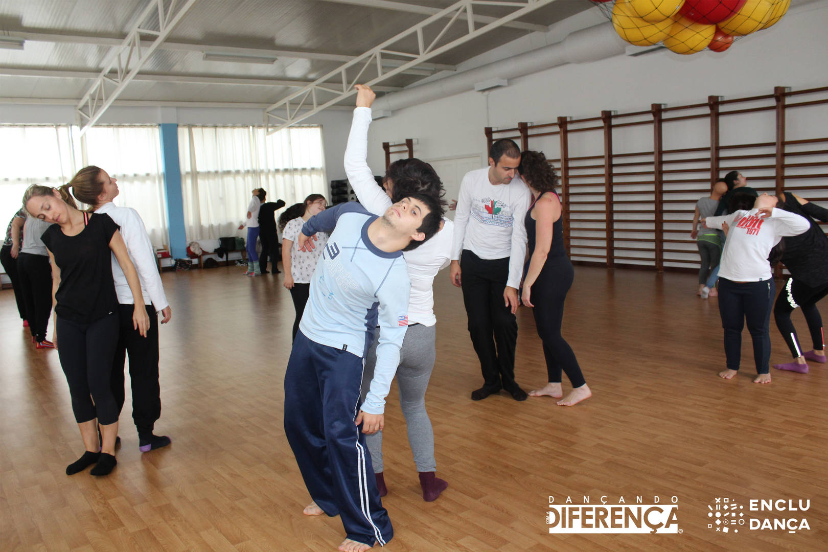 ENCLUDANÇA - 3º Encontro Internacional de Arte e Acessibilidade