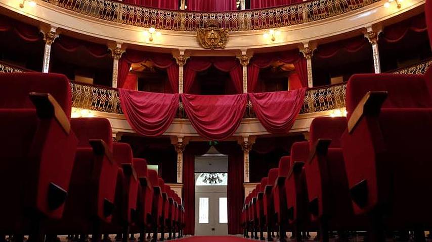 Foto FN - Interior do Teatro Municipal Baltazar Dias.
